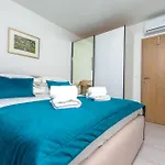 Villa Modern Casa Di Lucija With Heated Pool, Near Airport, Own Parking *