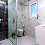 Modern Casa Di Lucija With Heated Pool, Near Airport, Own Parking *