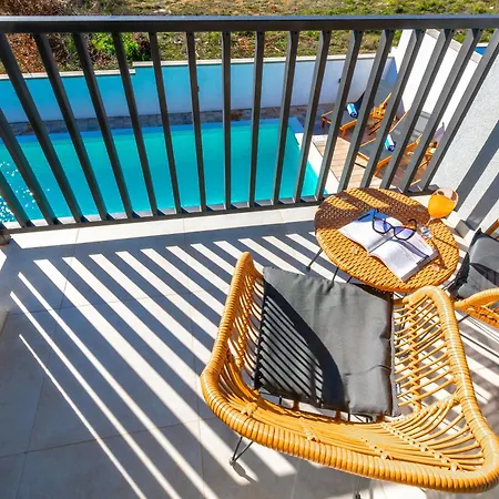 Modern Casa Di Lucija With Heated Pool, Near Airport, Own Parking Villa Murvica (Policnik)